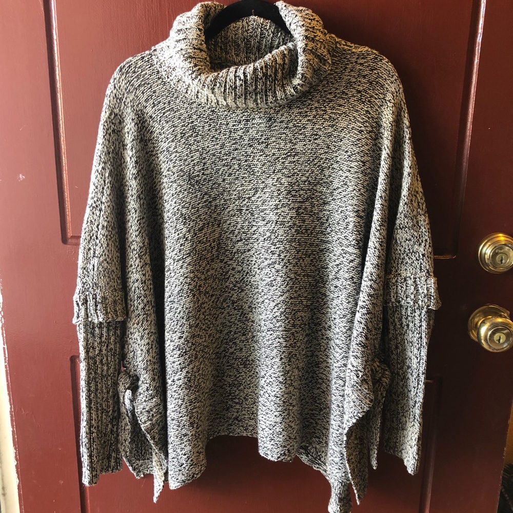 Lucky Brand turtleneck sweater poncho - size S